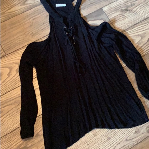 Black Cold Shoulder Top - Picture 8 of 8